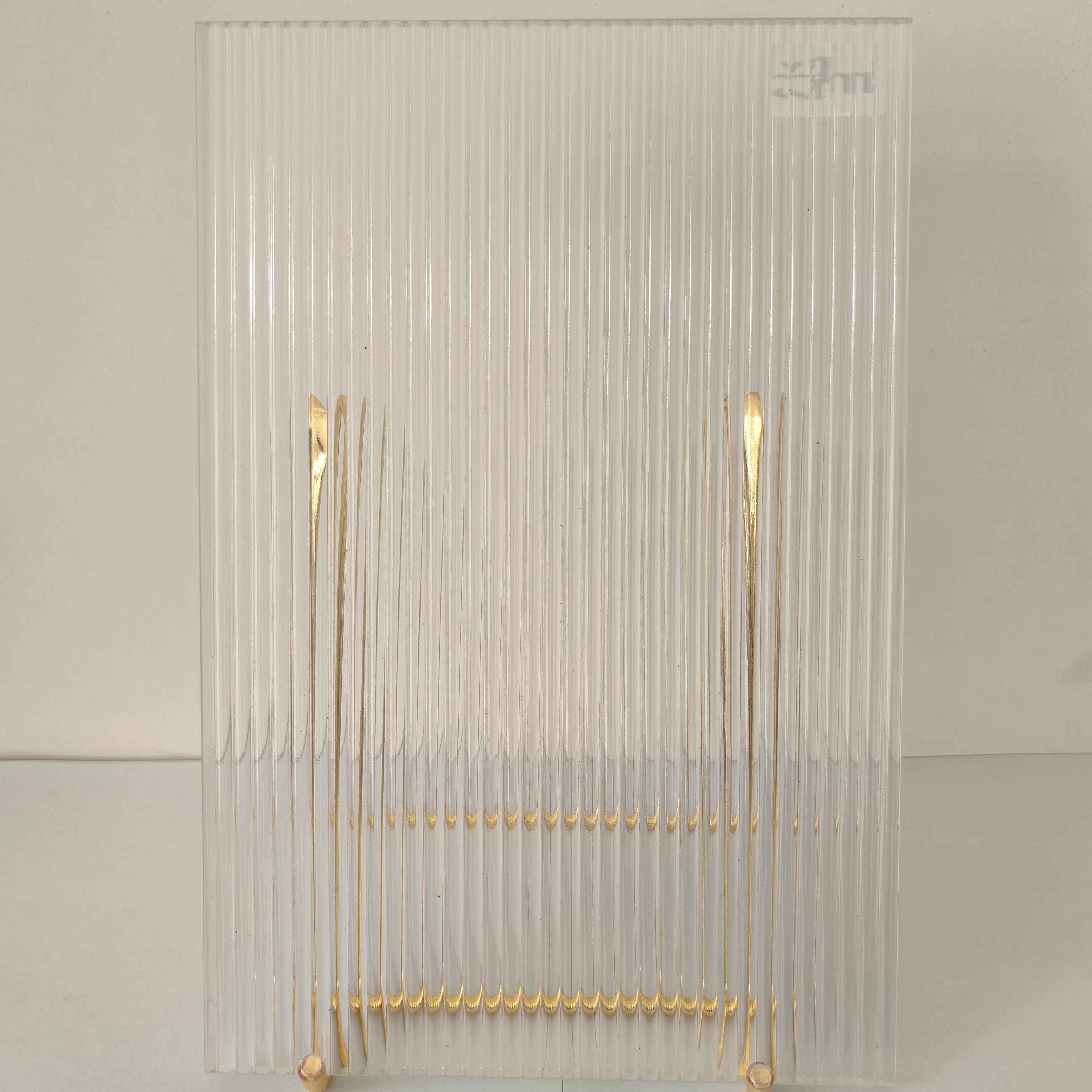 Ultra Clear Reeded Patterned Glass